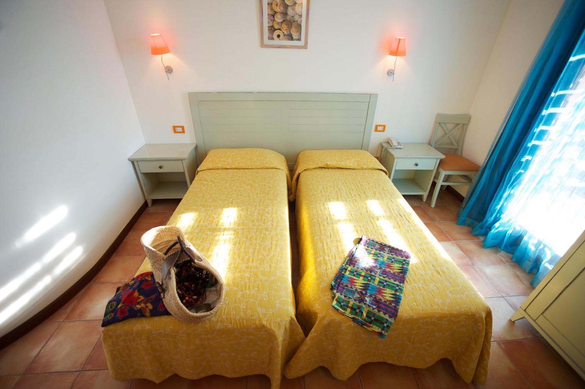 Hotel Villa Tramonto Direttamente Sul Mare San Vincenzo Buitenkant foto
